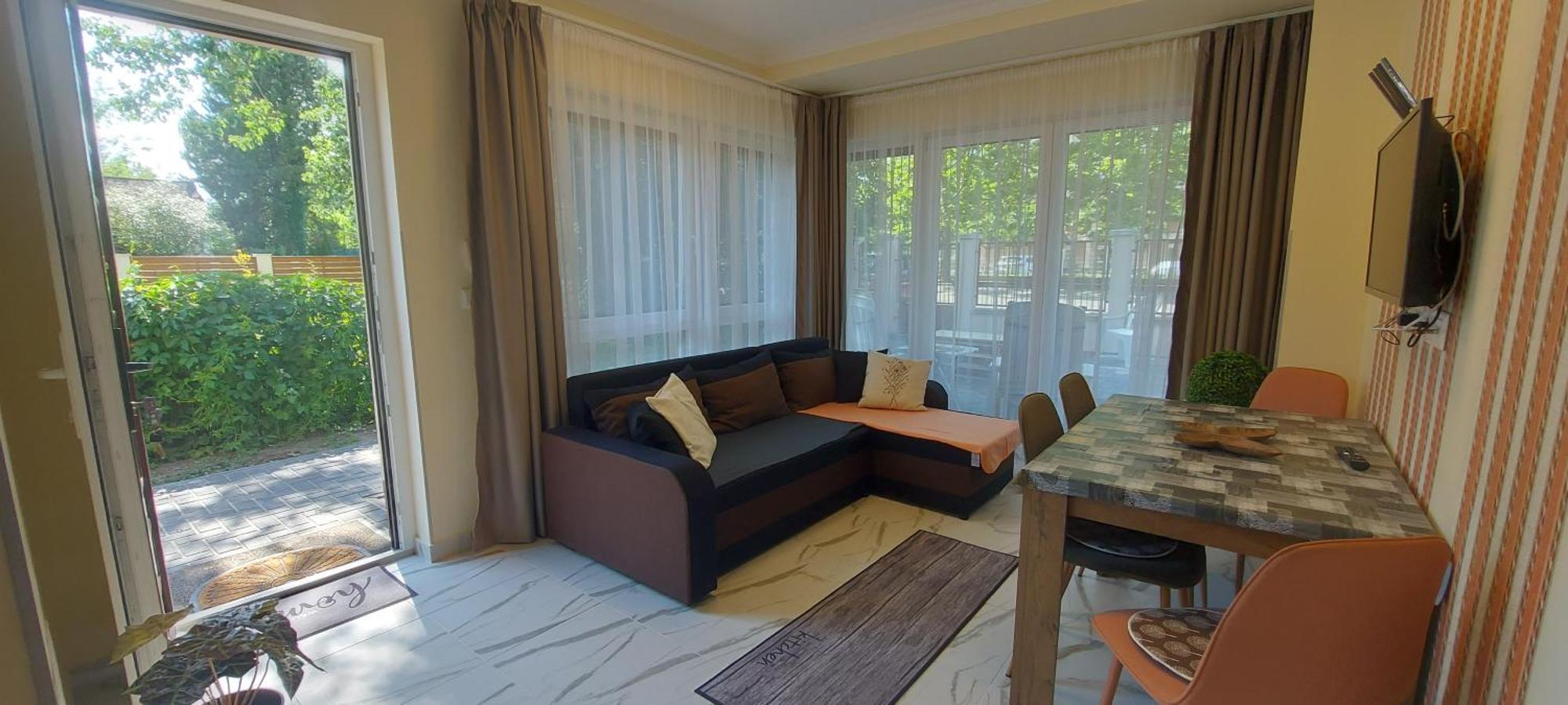 Balatoni Aranyparti Apartmanok Шіофок Екстер'єр фото